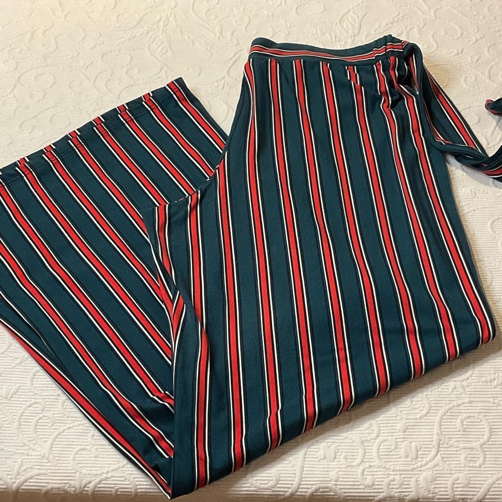 No Comment Striped Wide-Leg Pants. Tie at Waist. Large. Stretch.*
